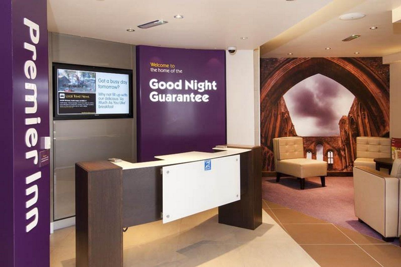 Premier Inn Glastonbury Eksteriør billede