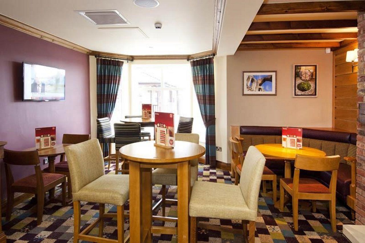 Premier Inn Glastonbury Eksteriør billede